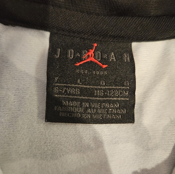 Jordan 2pc outfit - Picture 4 of 9